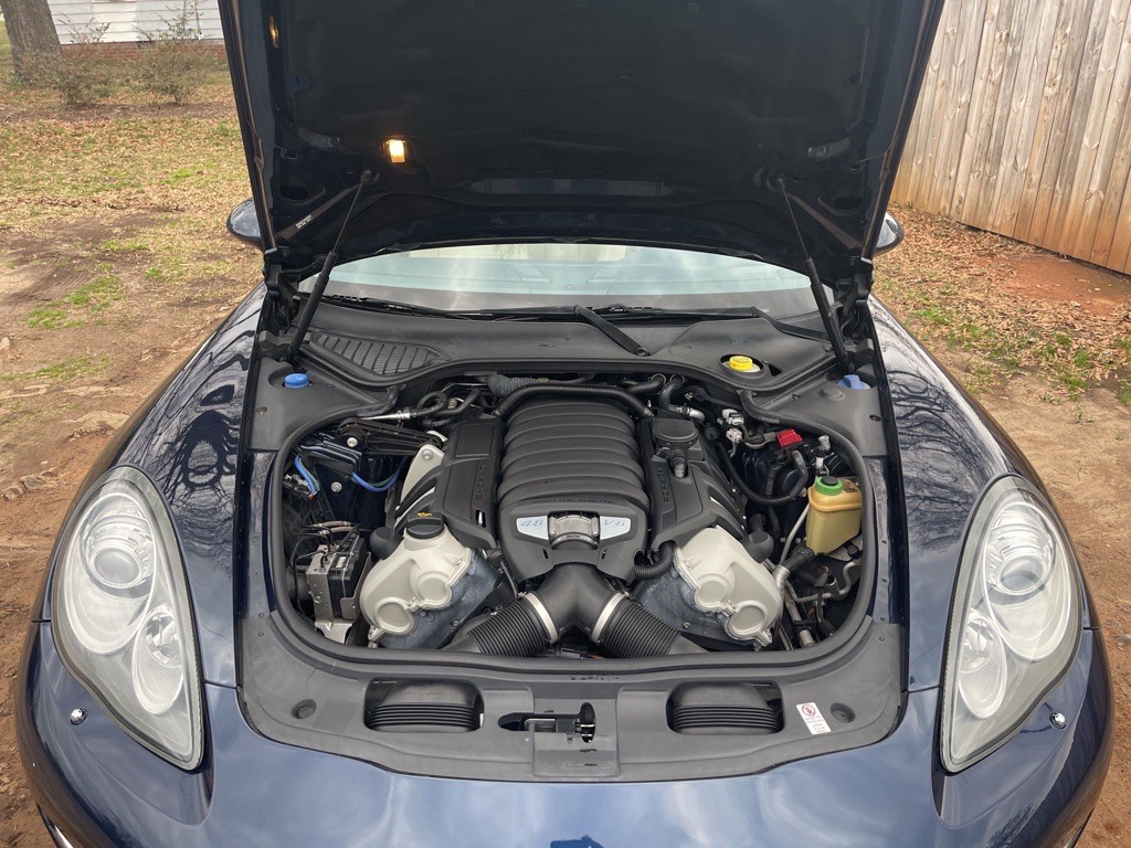 2010 Porsche Panamera Image 28