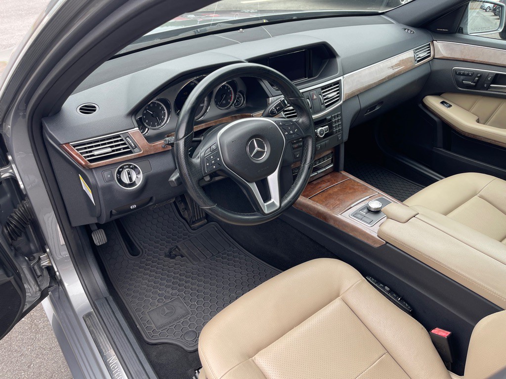 2013 Mercedes-Benz E-Class Image 8