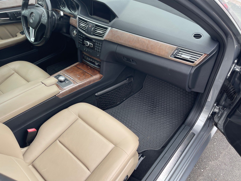 2013 Mercedes-Benz E-Class Image 14