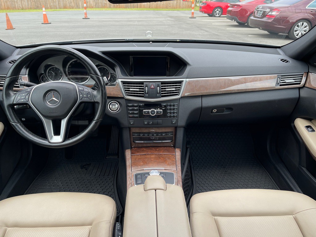 2013 Mercedes-Benz E-Class Image 18