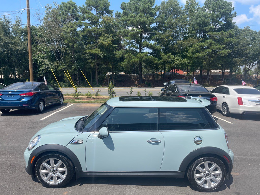 2013 MINI Cooper Image 3
