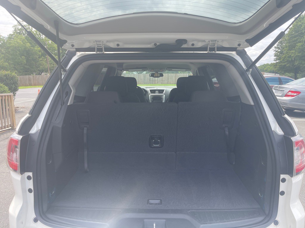 2015 GMC Acadia Image 18