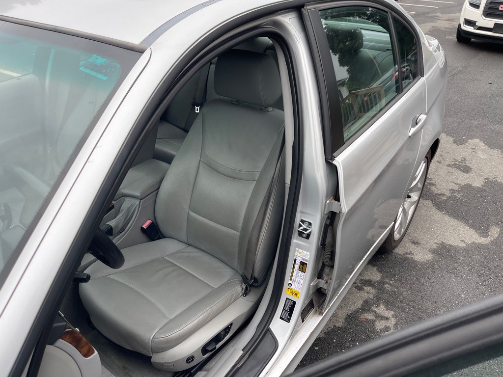 2009 BMW 3 Series Image 9