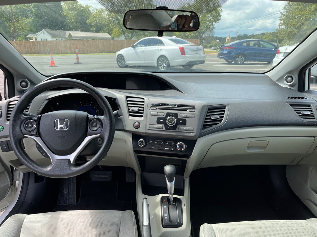 2012 Honda Civic Image 17