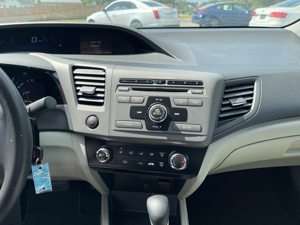 2012 Honda Civic Image 18