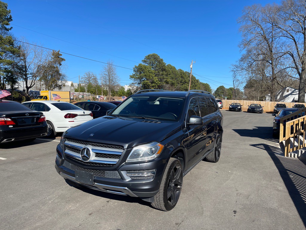 2013 Mercedes-Benz GL-Class Image 2