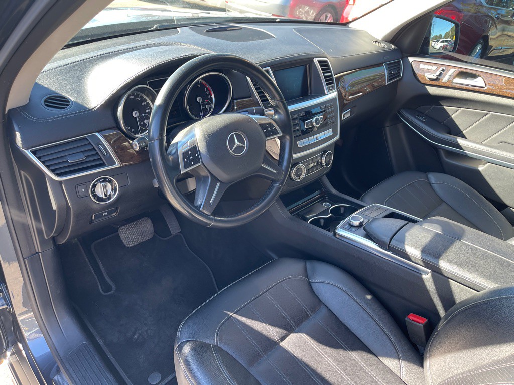 2013 Mercedes-Benz GL-Class Image 8