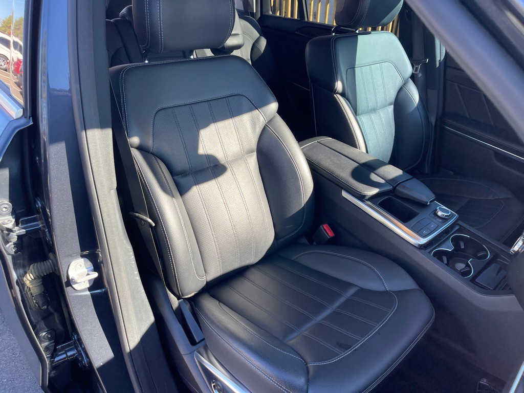 2013 Mercedes-Benz GL-Class Image 16