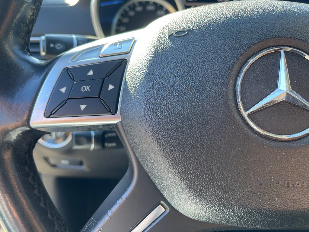 2013 Mercedes-Benz GL-Class Image 23