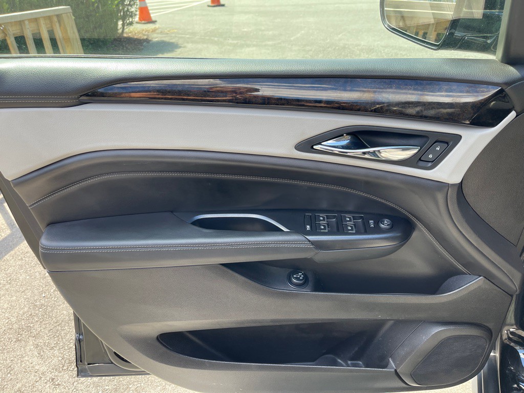 2016 Cadillac SRX Image 11
