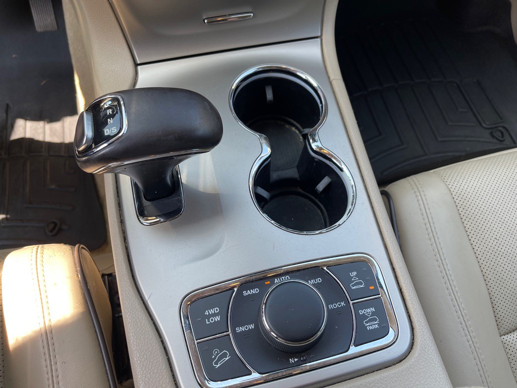 2015 Jeep Grand Cherokee Image 22