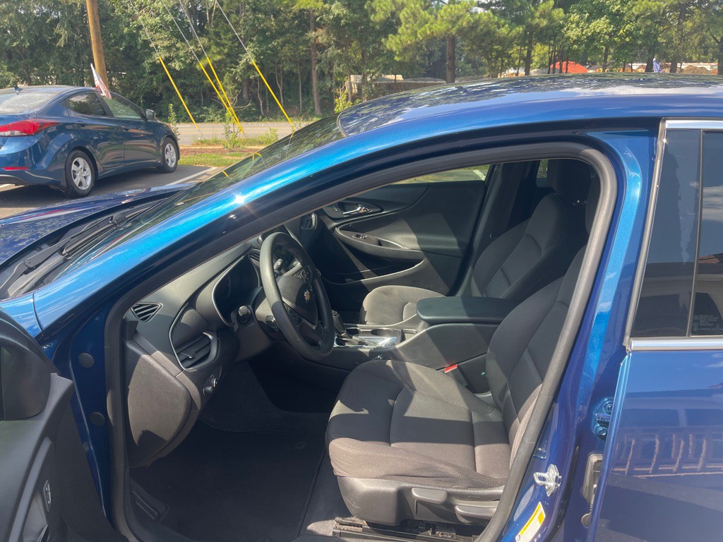 2019 Chevrolet Malibu Image 7