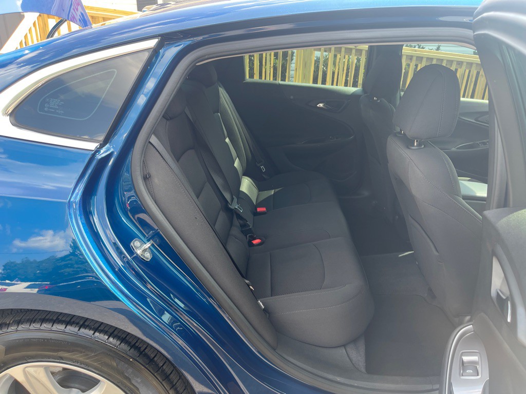 2019 Chevrolet Malibu Image 12