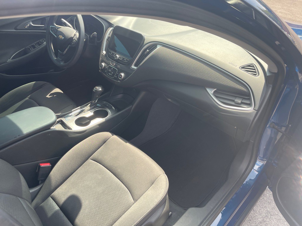 2019 Chevrolet Malibu Image 14