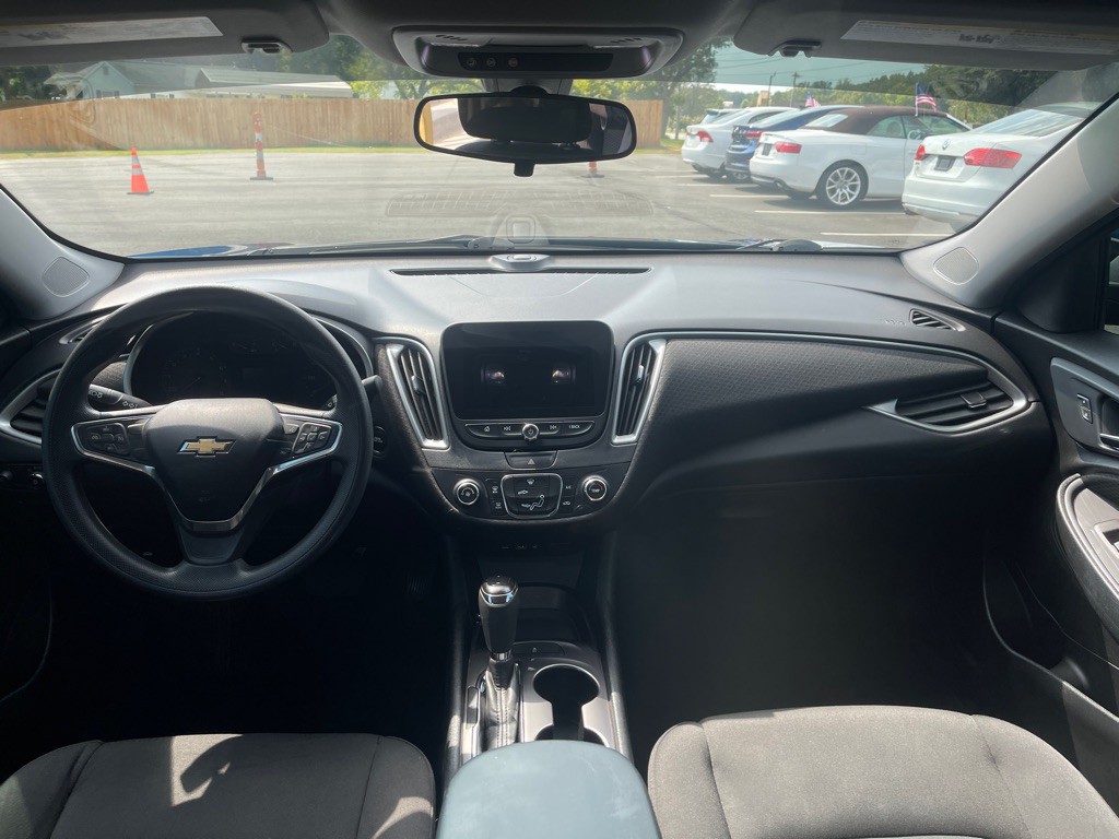 2019 Chevrolet Malibu Image 18
