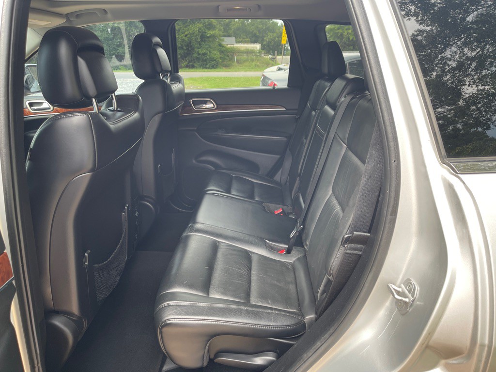 2012 Jeep Grand Cherokee Image 11