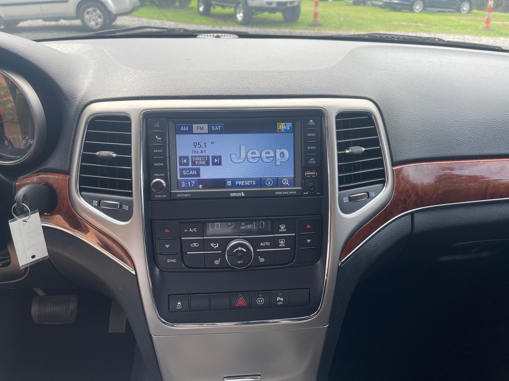 2012 Jeep Grand Cherokee Image 19