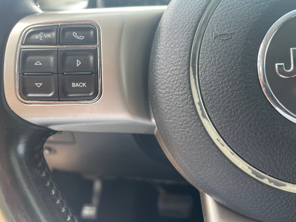 2012 Jeep Grand Cherokee Image 22