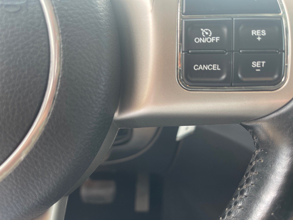 2012 Jeep Grand Cherokee Image 23