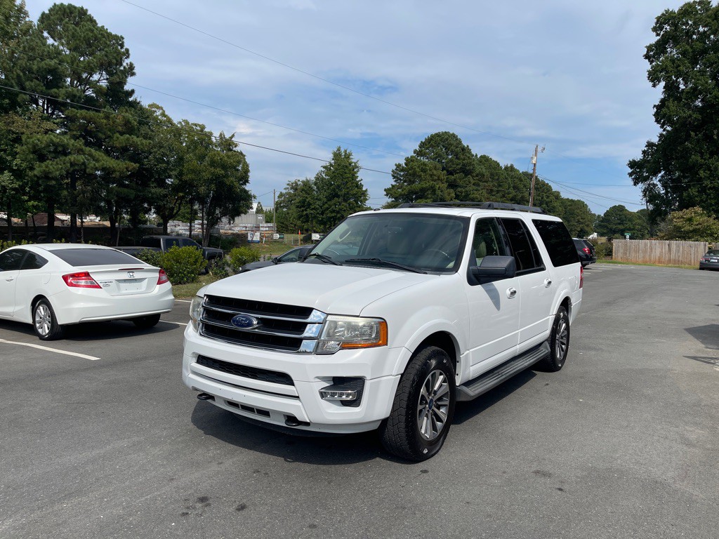 2017 Ford Expedition Image 2