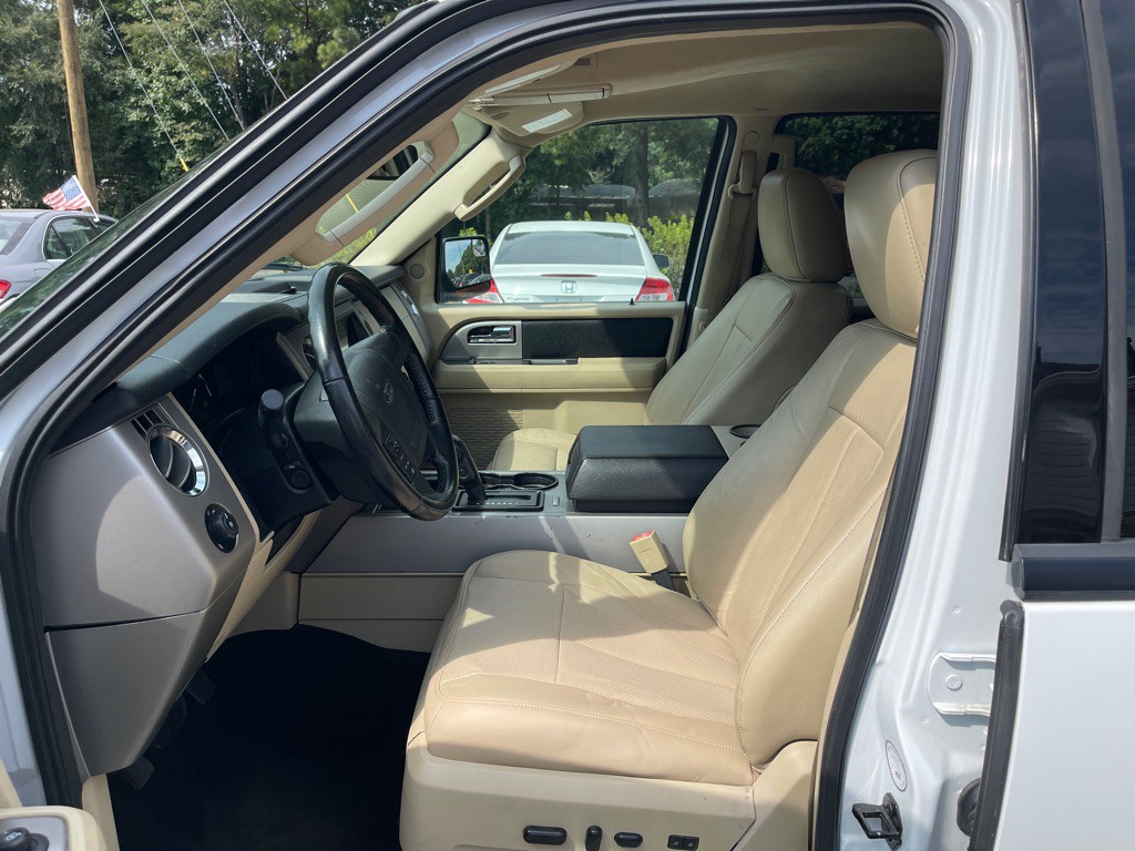 2017 Ford Expedition Image 7