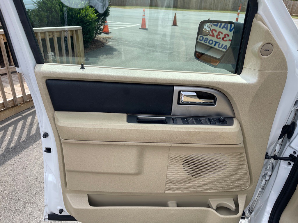 2017 Ford Expedition Image 10