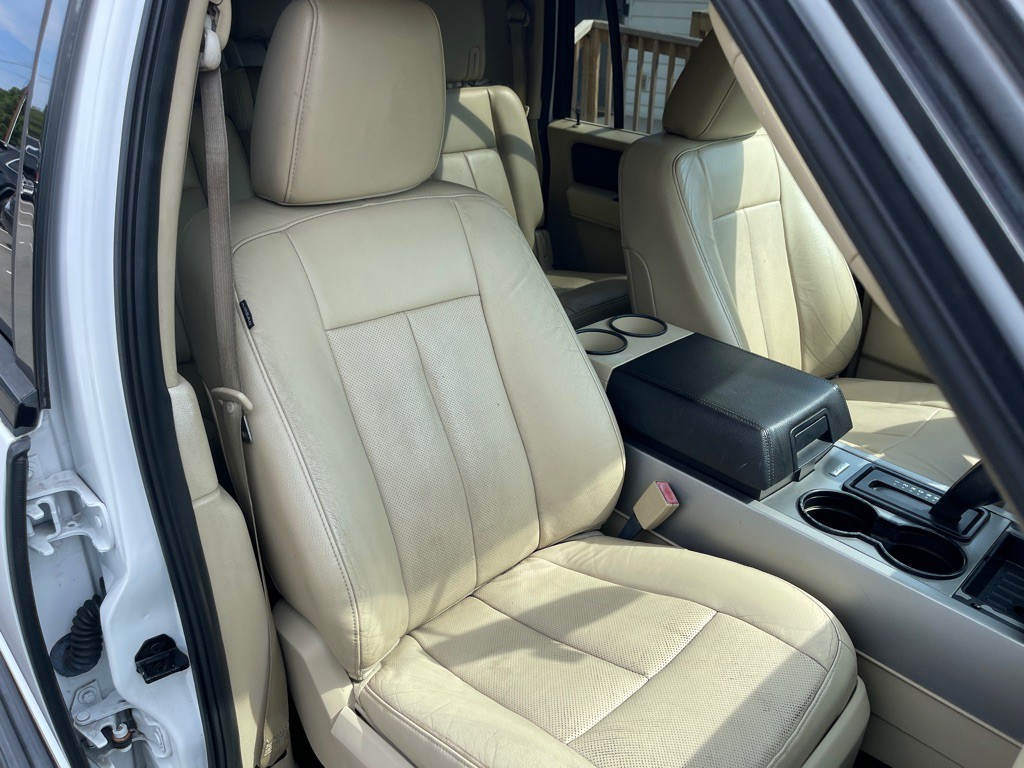 2017 Ford Expedition Image 16