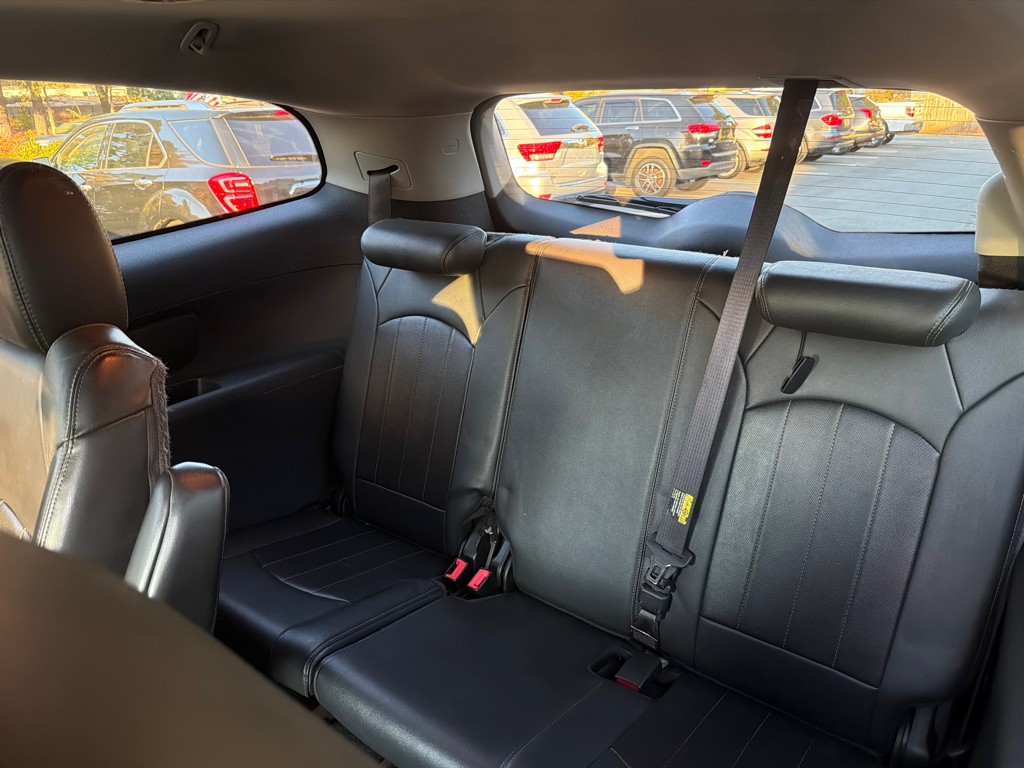 2013 Buick Enclave Image 12