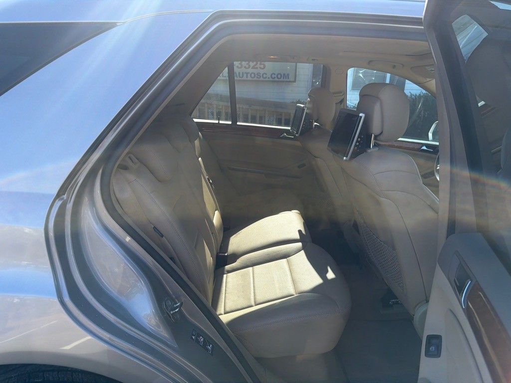 2009 Mercedes-Benz M-Class Image 12