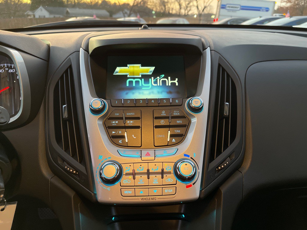 2015 Chevrolet Equinox Image 19