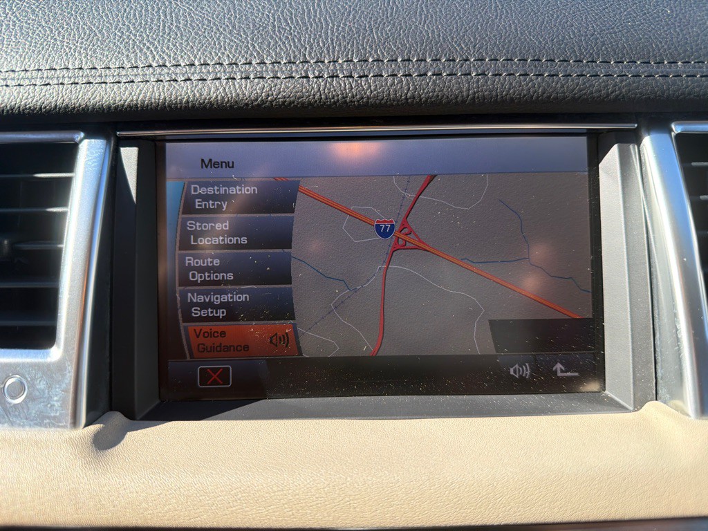 2011 Land Rover Range Rover Sport Image 21