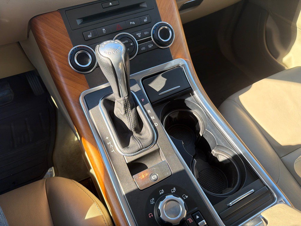 2011 Land Rover Range Rover Sport Image 22