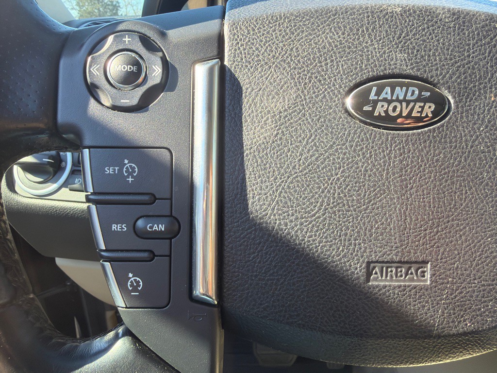 2011 Land Rover Range Rover Sport Image 24