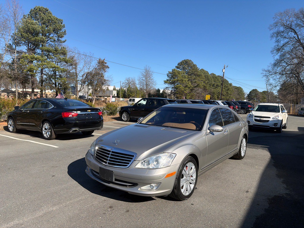 2009 Mercedes-Benz S-Class Image 2
