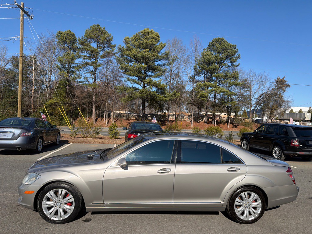 2009 Mercedes-Benz S-Class Image 3