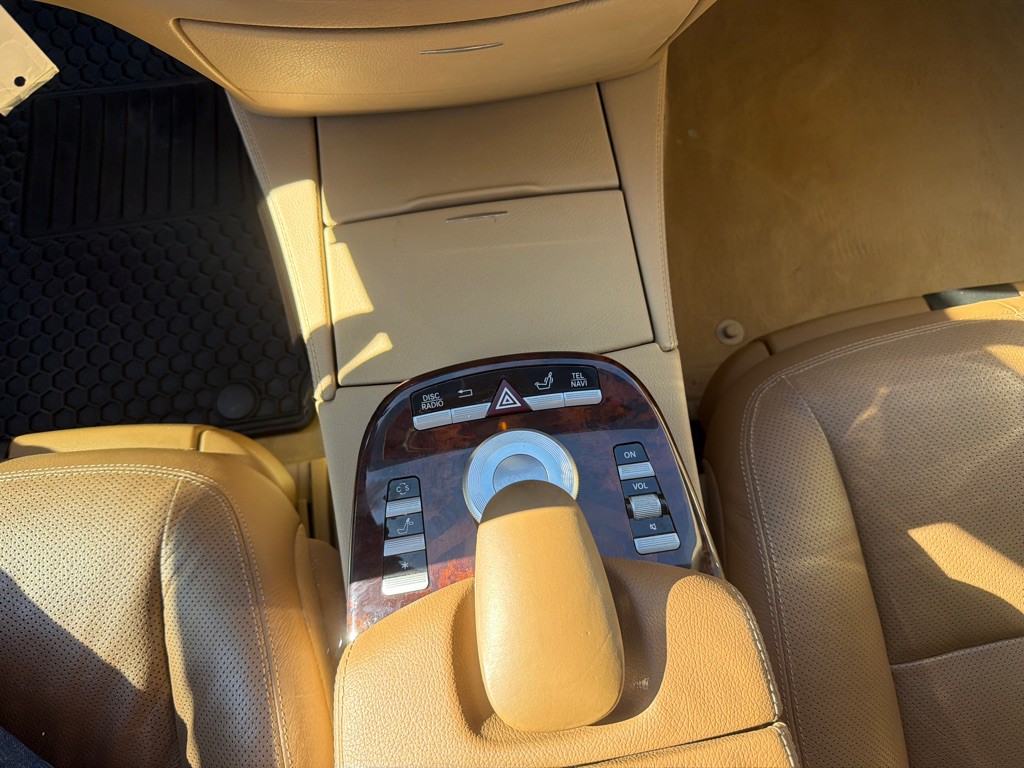 2009 Mercedes-Benz S-Class Image 20