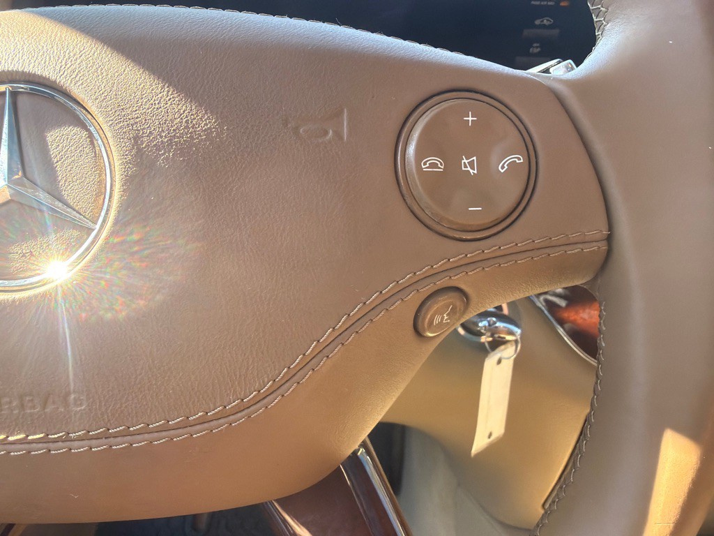 2009 Mercedes-Benz S-Class Image 23