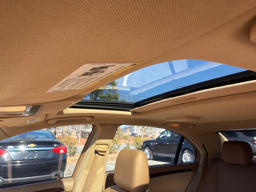 2009 Mercedes-Benz S-Class Image 24