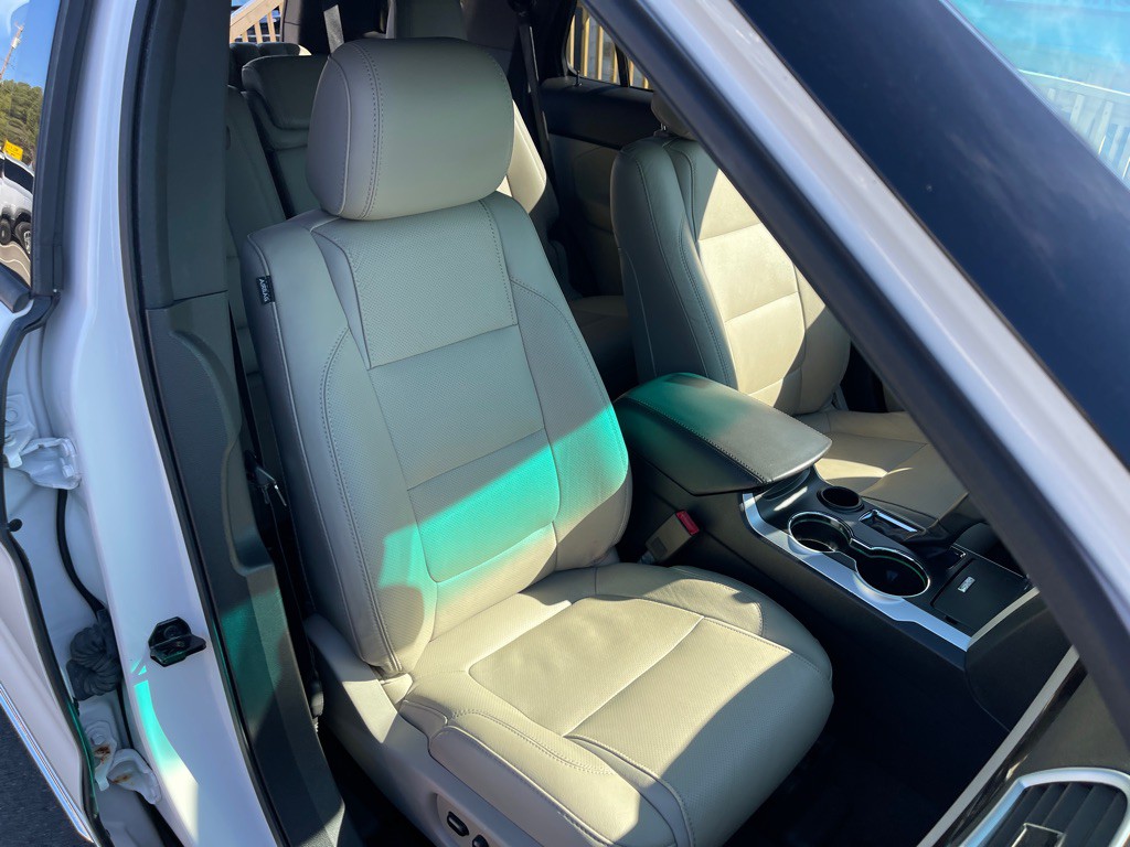 2015 Ford Explorer Image 16