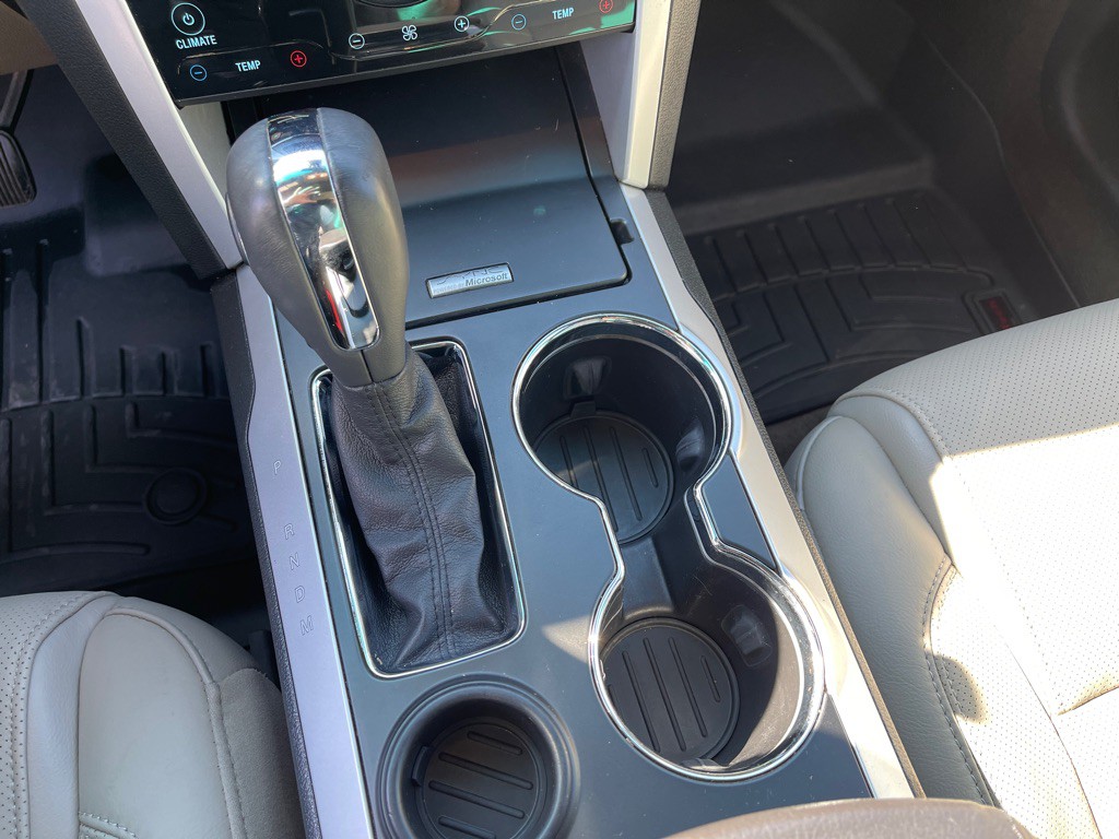 2015 Ford Explorer Image 21