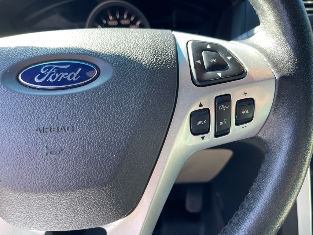 2015 Ford Explorer Image 24