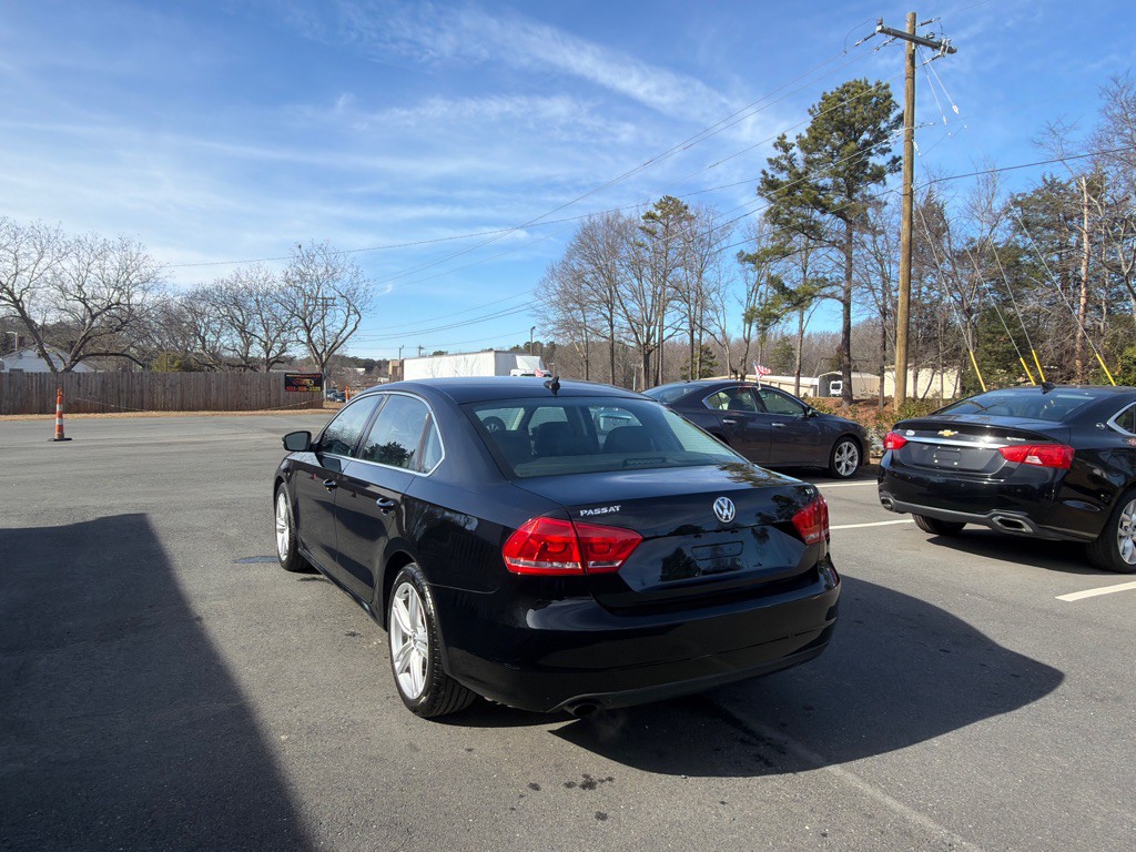 2014 Volkswagen Passat Image 4