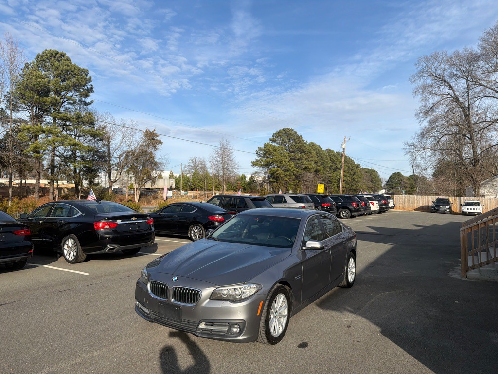 2016 BMW 5 Series Image 2