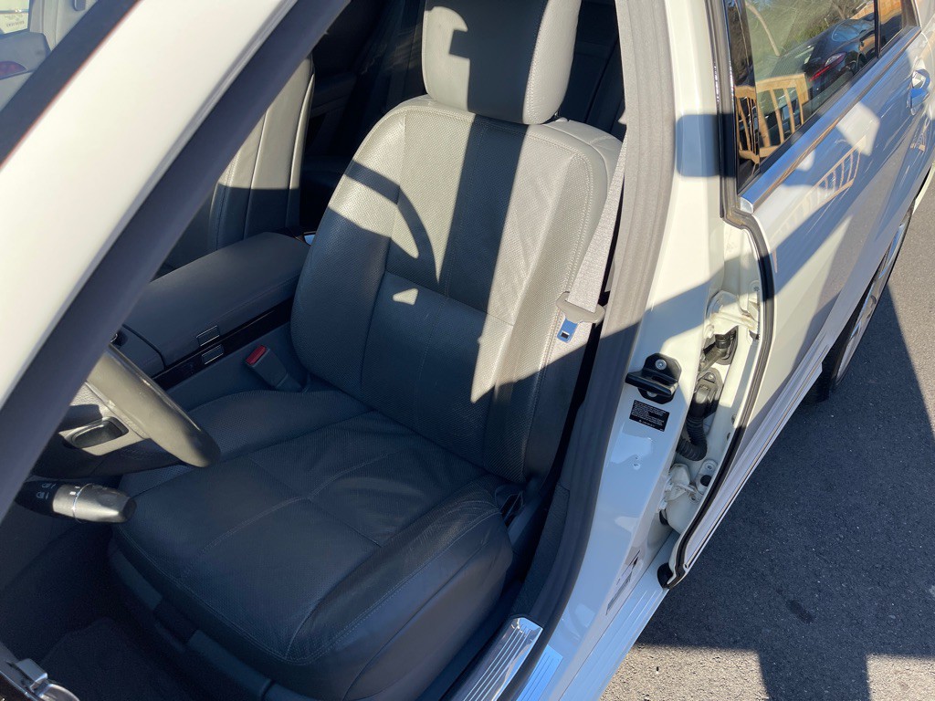 2007 Mercedes-Benz S-Class Image 9