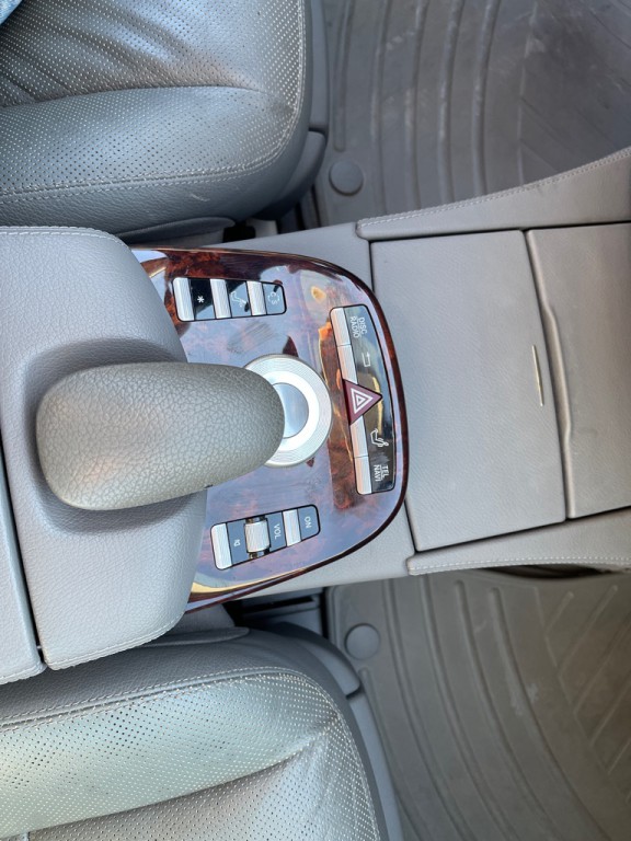 2007 Mercedes-Benz S-Class Image 22