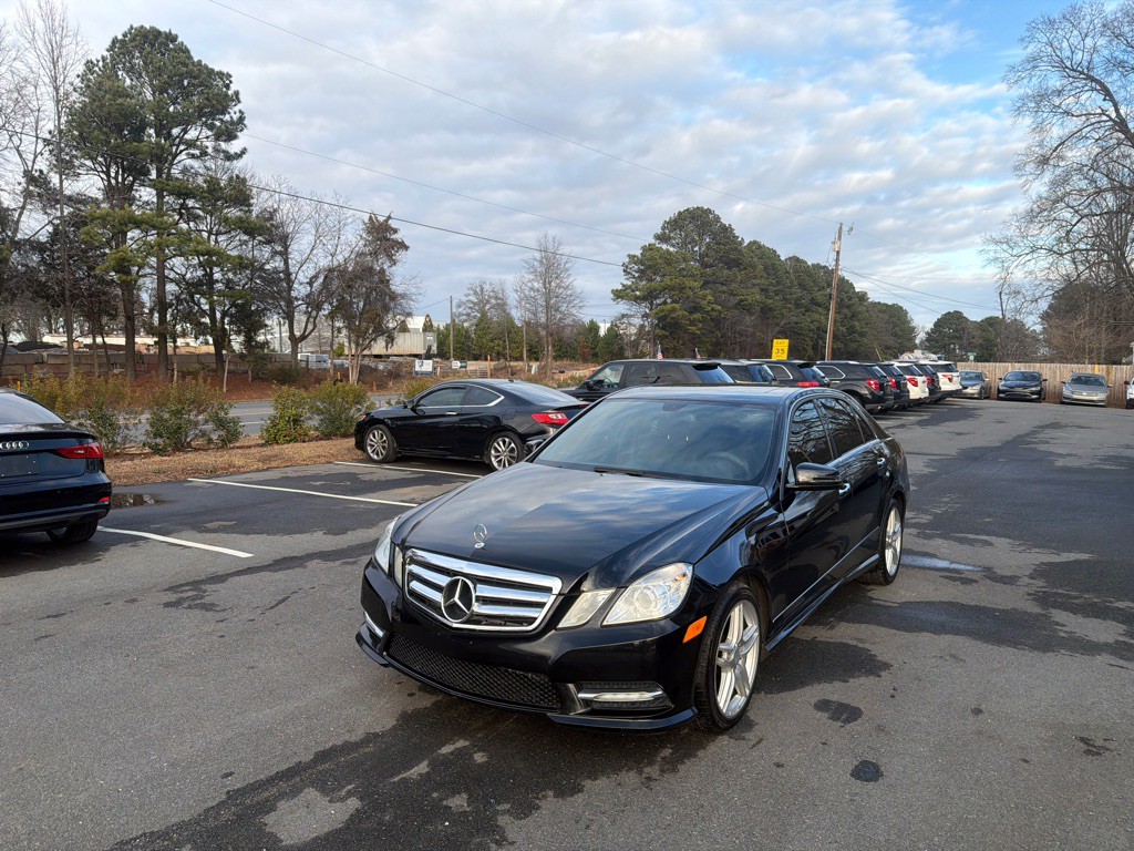 2013 Mercedes-Benz E-Class Image 2