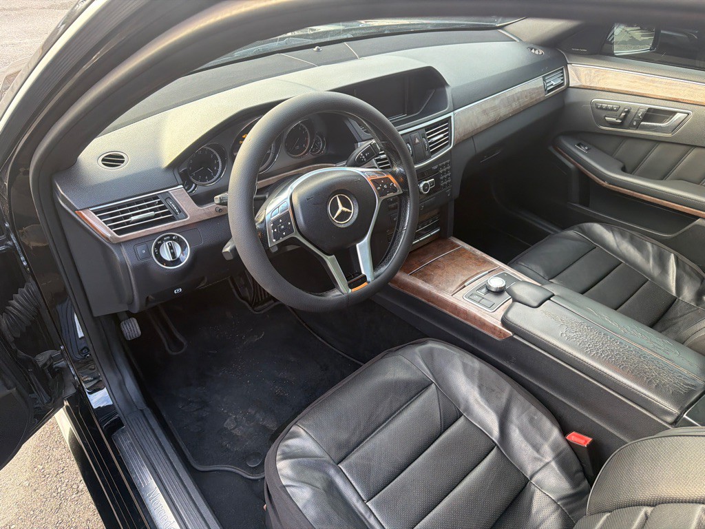2013 Mercedes-Benz E-Class Image 8