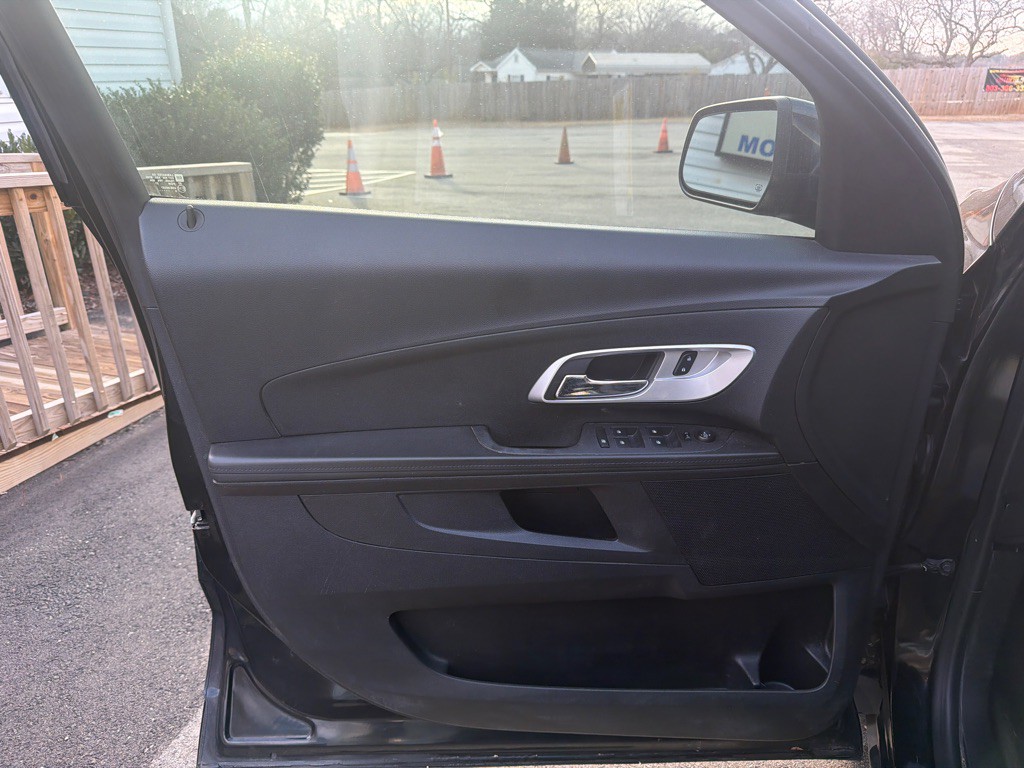 2017 Chevrolet Equinox Image 10