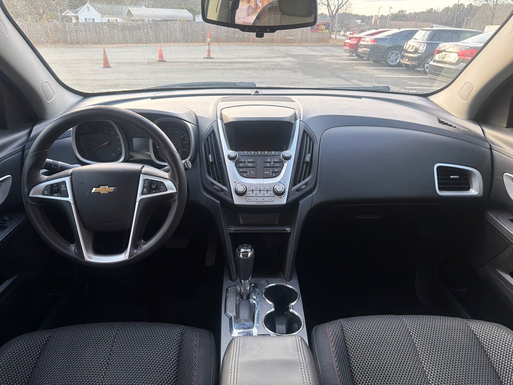 2017 Chevrolet Equinox Image 18
