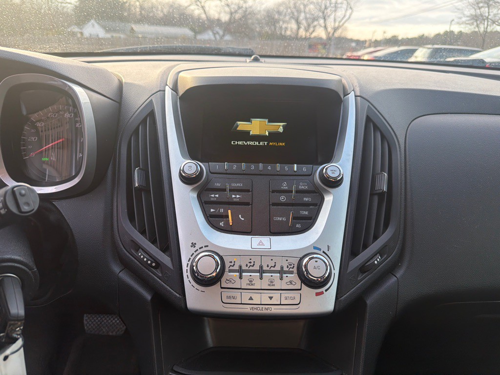 2017 Chevrolet Equinox Image 19